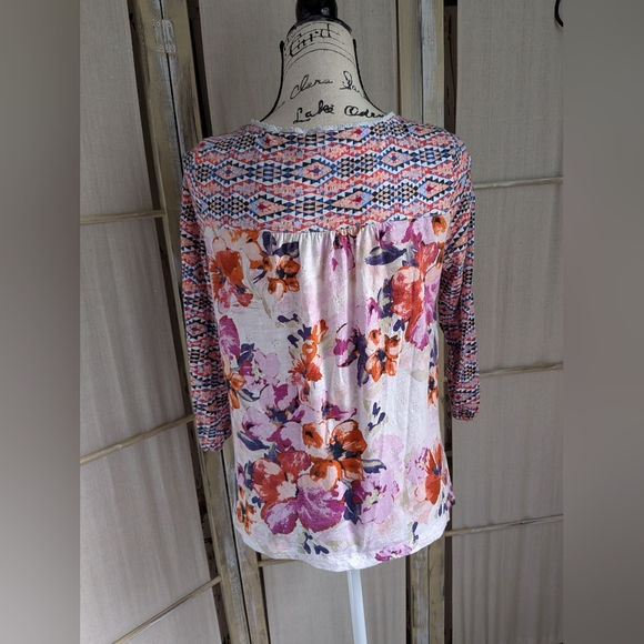 Akemi + Kin Top - Picture 4 of 14